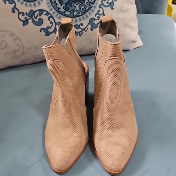 1. State Perforated Tan Ankle Booties - Picture 4 of 8